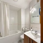 Piso Tres Con Piscina En Centro *